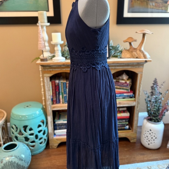 Eliza J Halter Dress - Picture 2 of 8